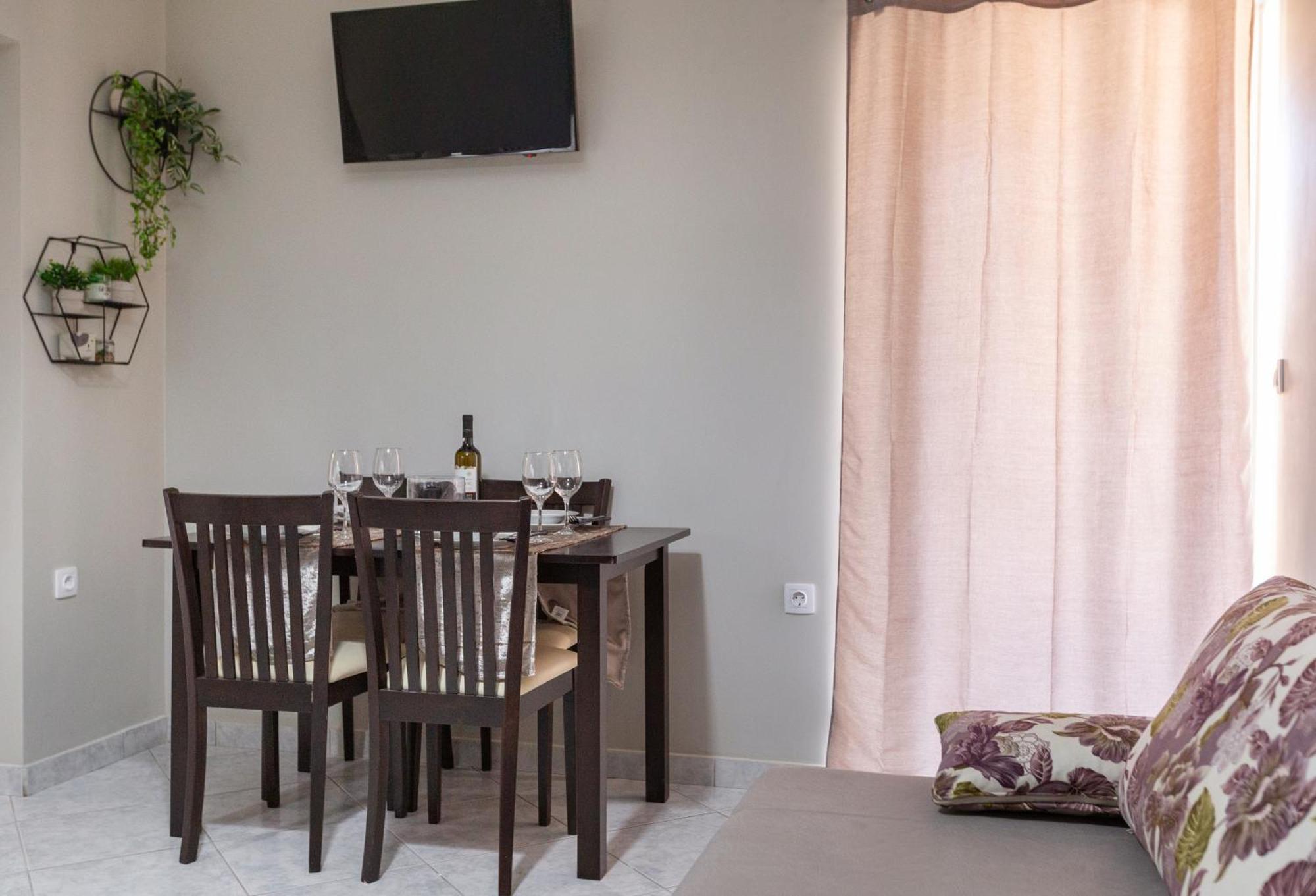 Liros House Apartment Nafpaktos Ngoại thất bức ảnh
